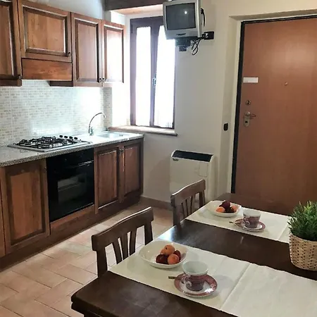 Appartment- Betulla דירה Apecchio